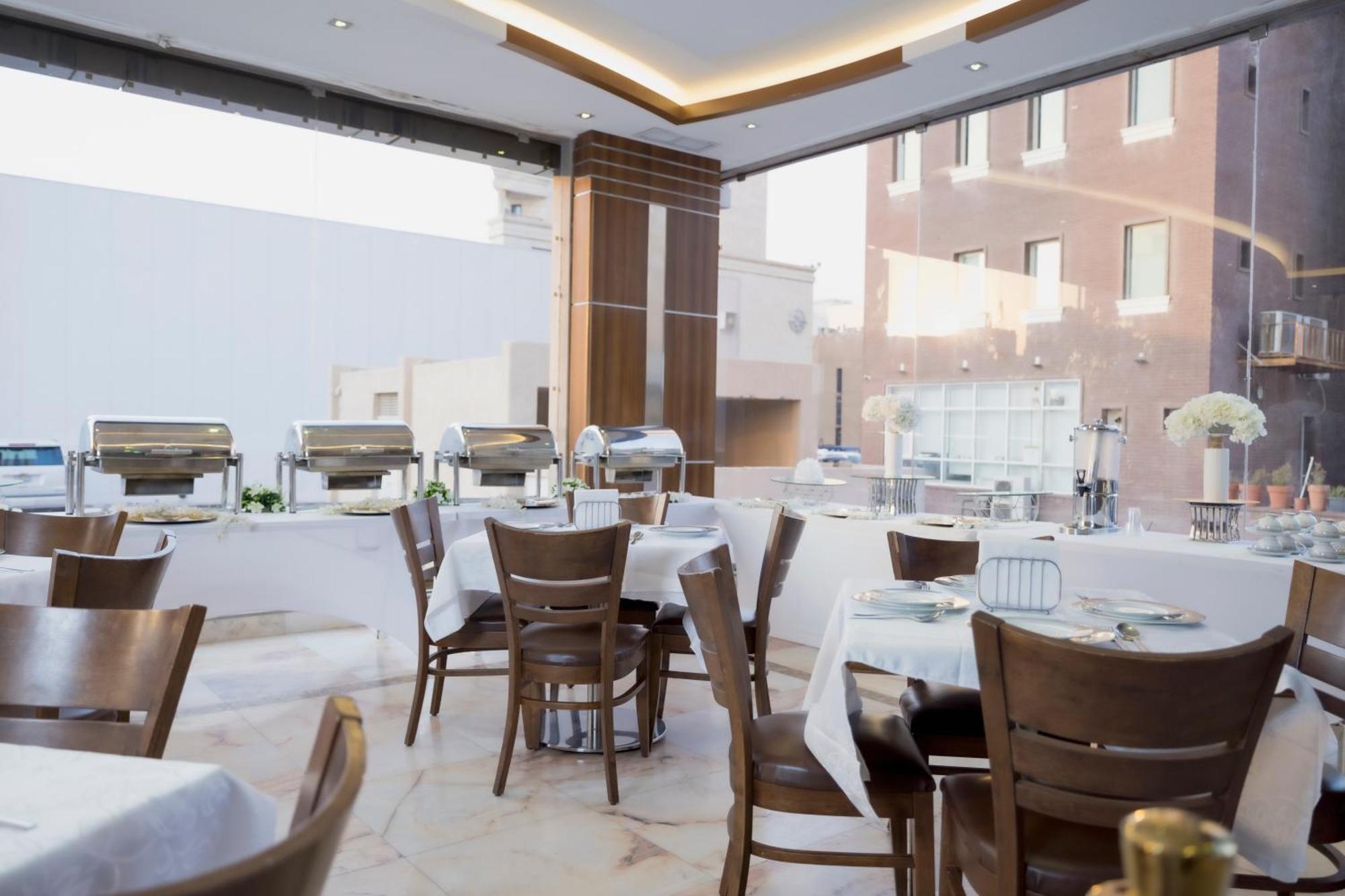Laguna Hotel Suites Kuwait City Exterior foto